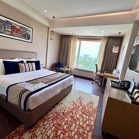 The Fern Residency Sarnath Hotel Váránaszi Kültér fotó