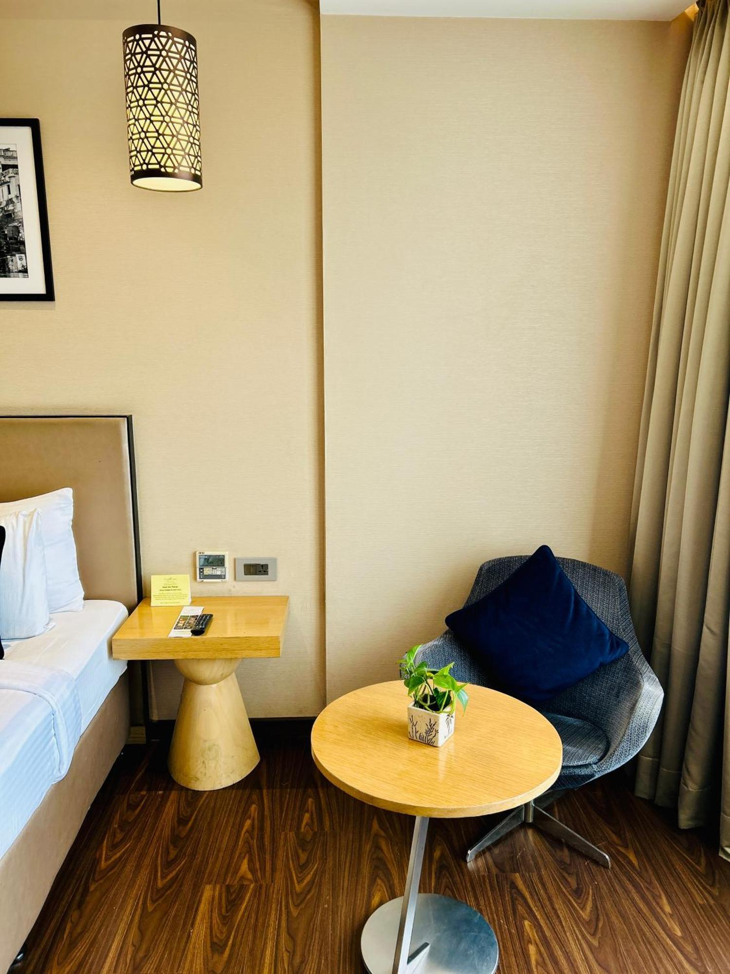 The Fern Residency Sarnath Hotel Váránaszi Kültér fotó