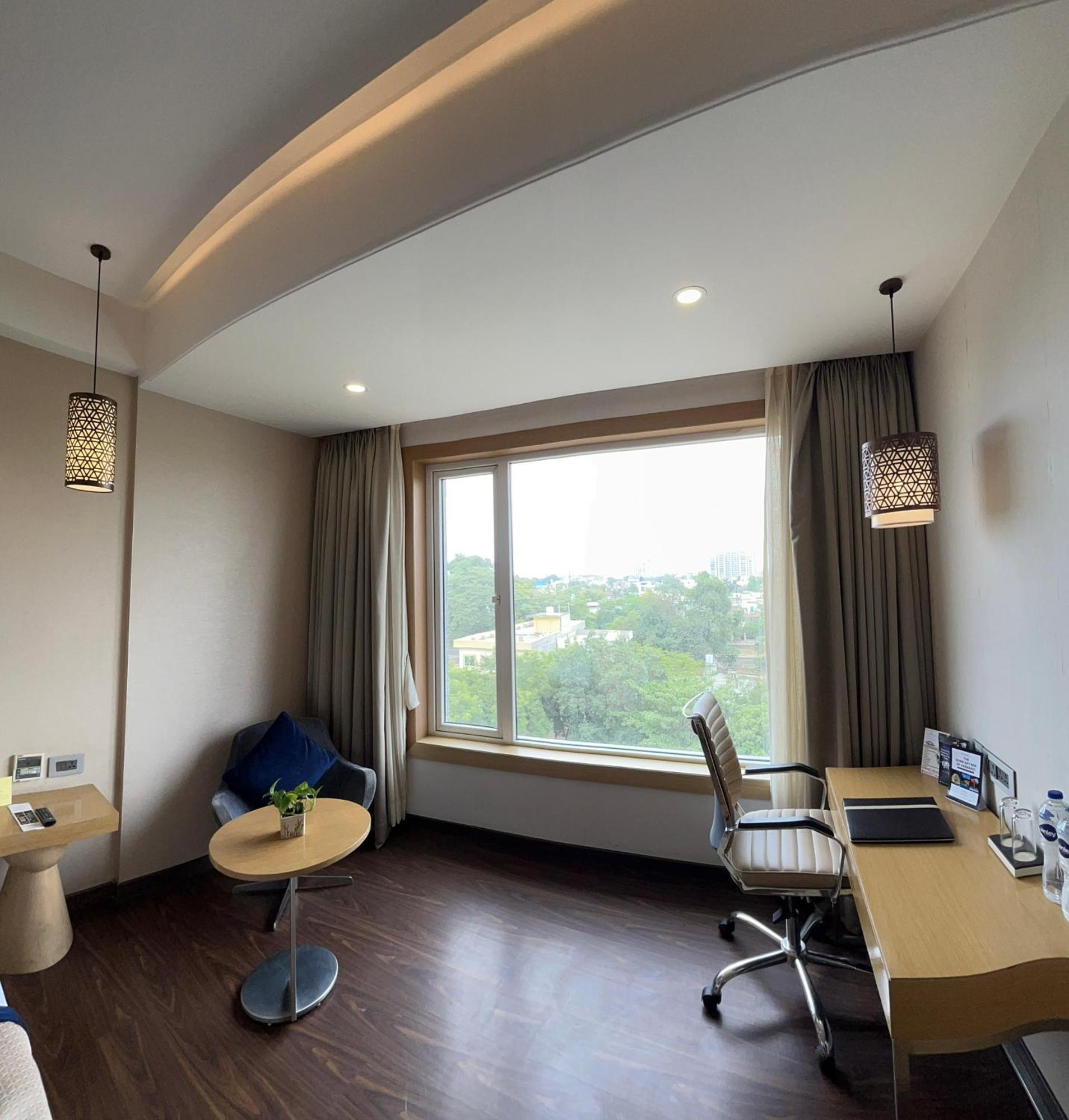 The Fern Residency Sarnath Hotel Váránaszi Kültér fotó