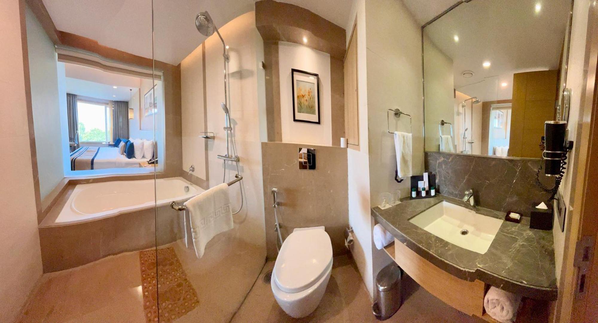 The Fern Residency Sarnath Hotel Váránaszi Kültér fotó