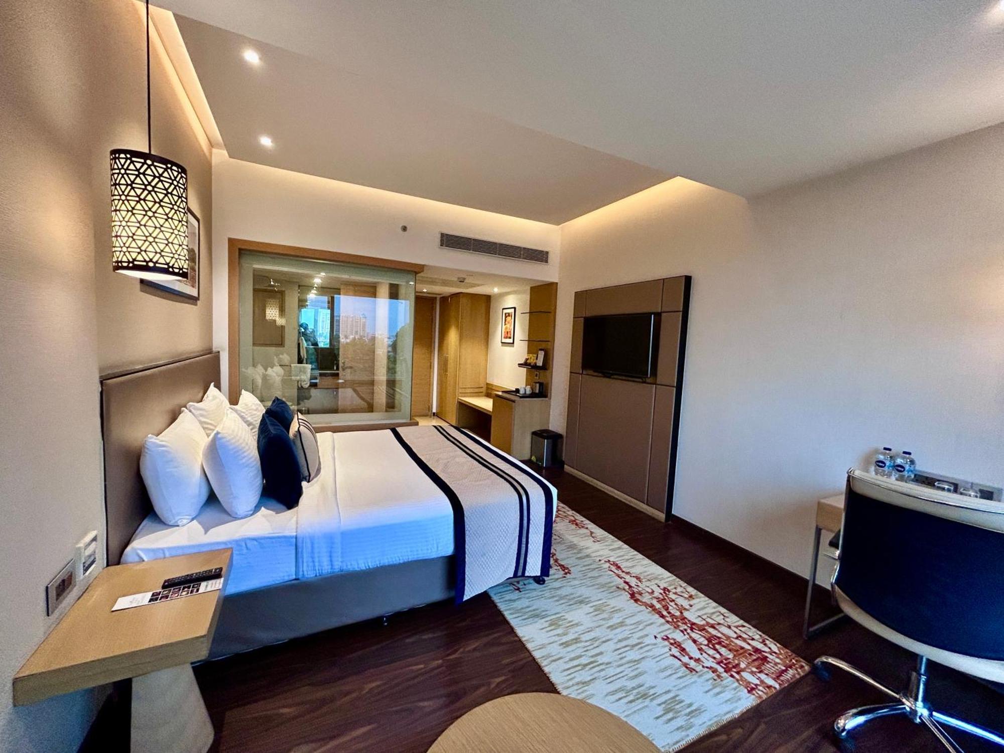 The Fern Residency Sarnath Hotel Váránaszi Kültér fotó
