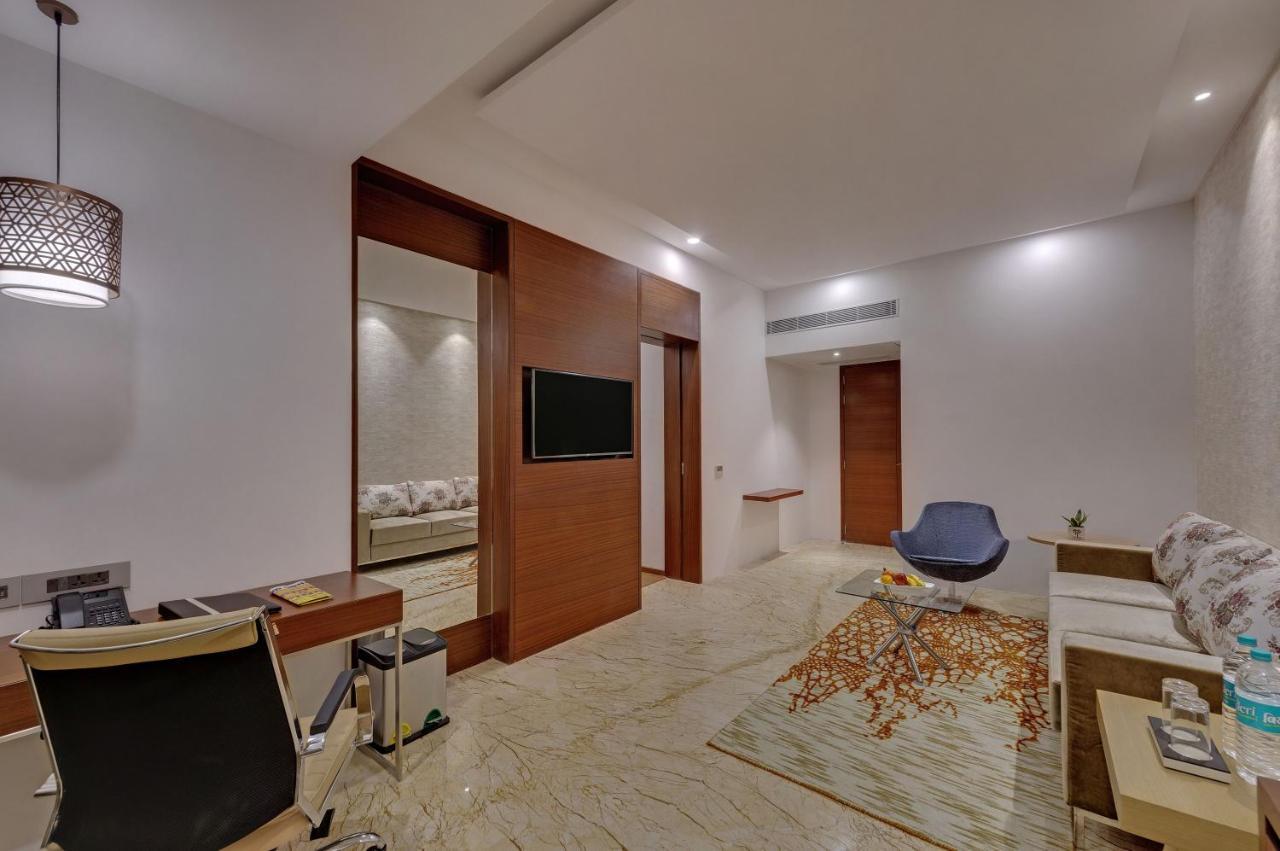 The Fern Residency Sarnath Hotel Váránaszi Kültér fotó
